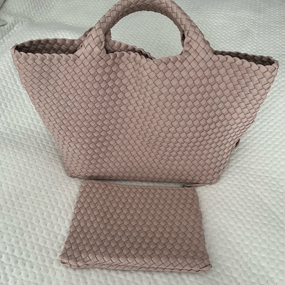 Naghedi Medium St.Baths neoprene Pink Textured Tote Bag